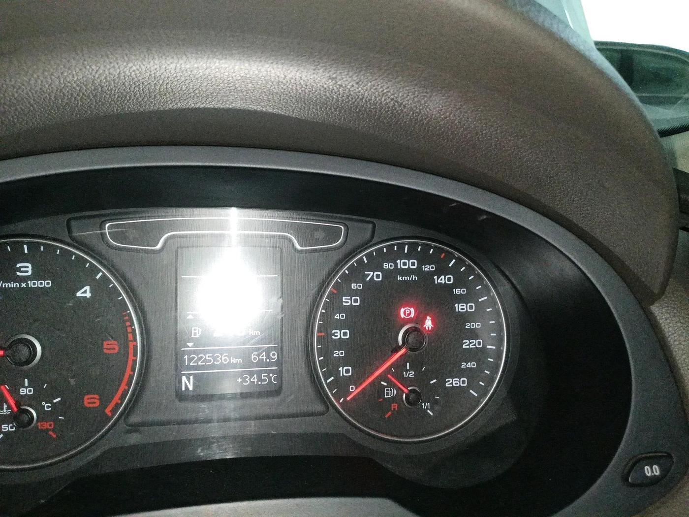 2013 Audi Q3 2.0 QUATTRO TDI AT, Diesel, Automatic, 1,22,536 km, interior