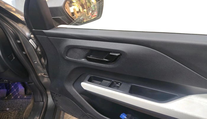 2024 Tata PUNCH PURE MT CNG, CNG, Manual, 17,703 km, interior