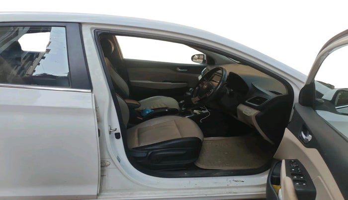 2019 Hyundai Verna 1.6 SX (O) CRDI MT, Diesel, Manual, 1,10,200 km, interior