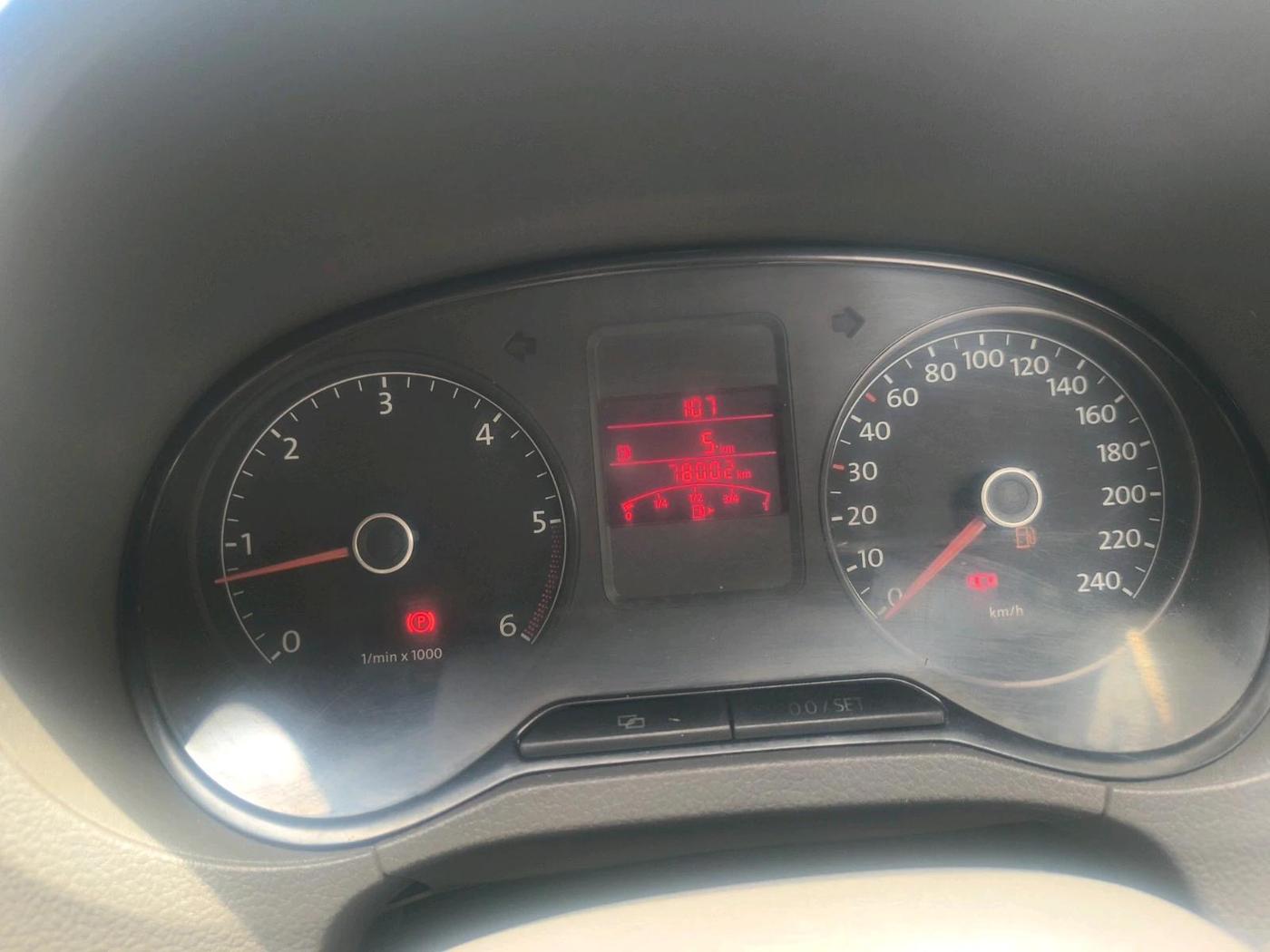 2012 Volkswagen Vento HIGHLINE DIESEL 1.6, Diesel, Manual, 78,002 km, interior