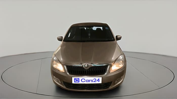 2013 Skoda Rapid AMBITION 1.6 TDI CR MT, Diesel, Manual, 1,36,522 km, exterior