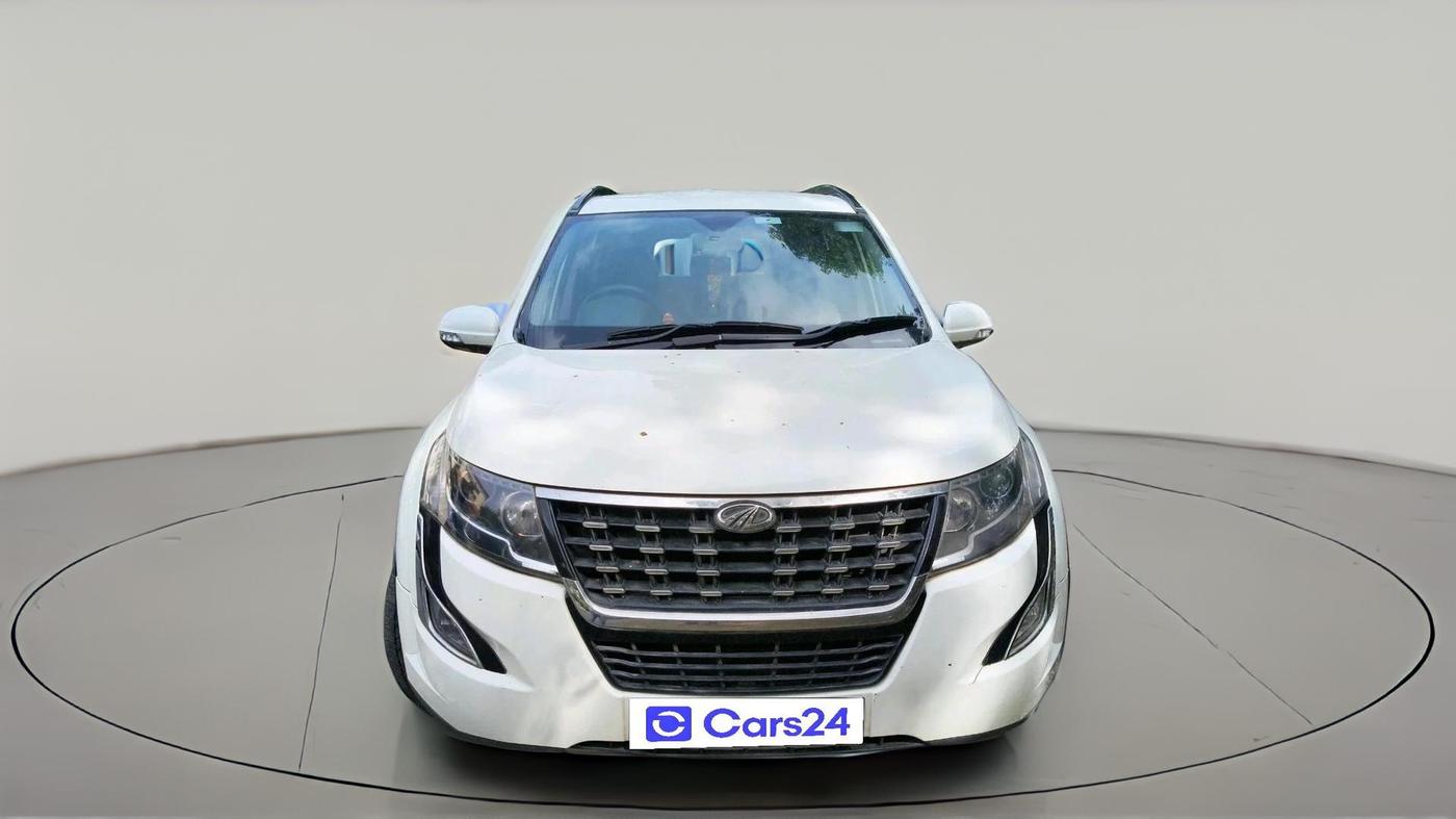2019 Mahindra XUV500 W7, Diesel, Manual, 1,02,408 km, exterior