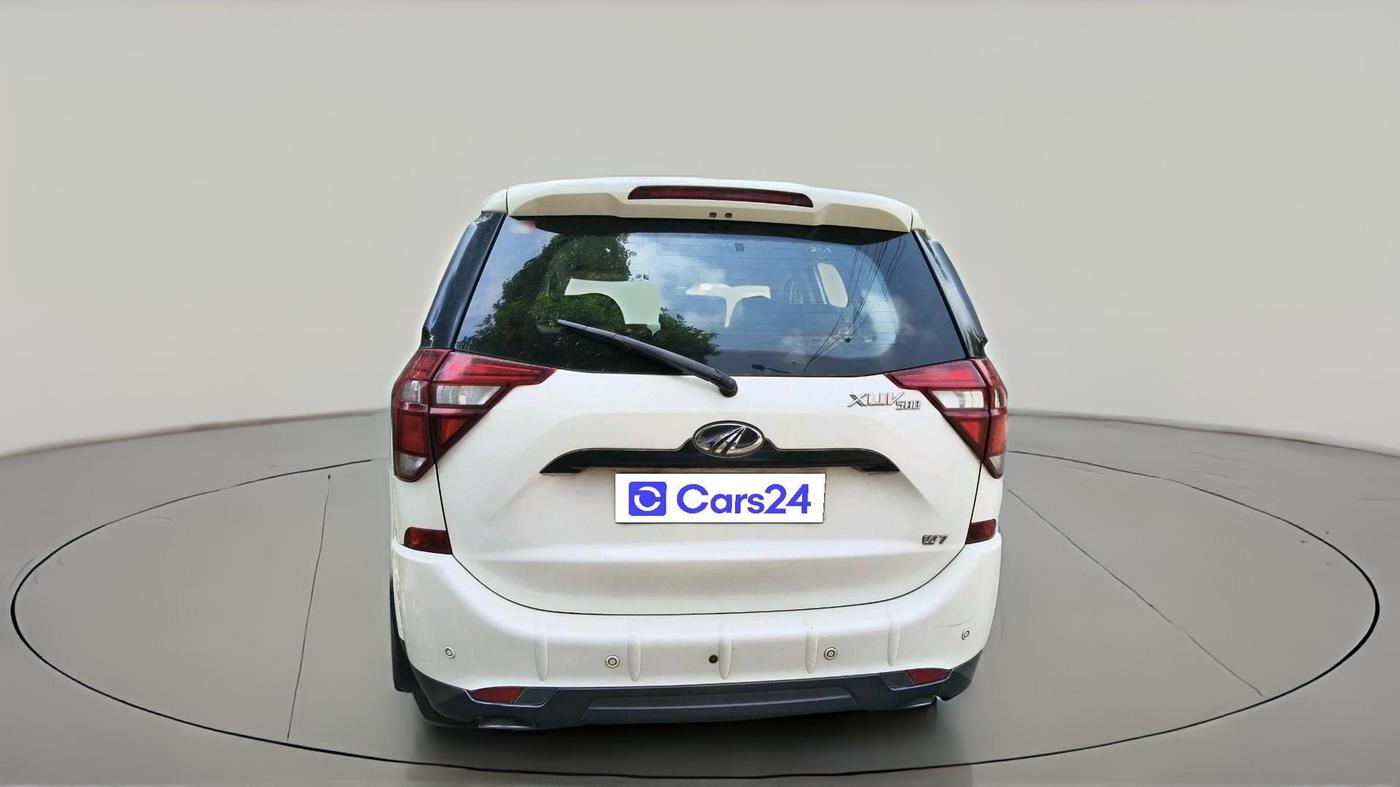 2019 Mahindra XUV500 W7, Diesel, Manual, 1,02,408 km, exterior