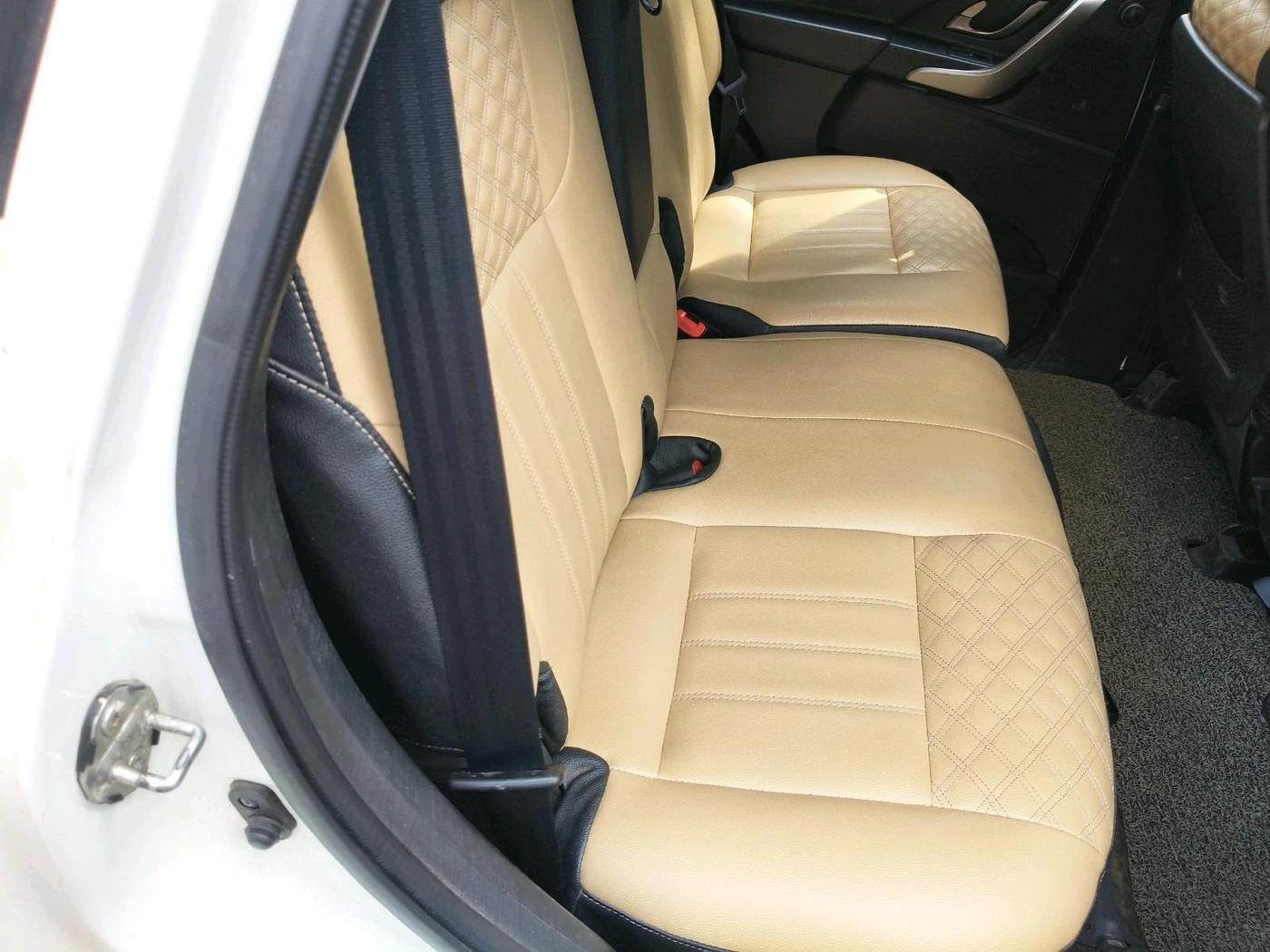 2019 Mahindra XUV500 W7, Diesel, Manual, 1,02,408 km, interior