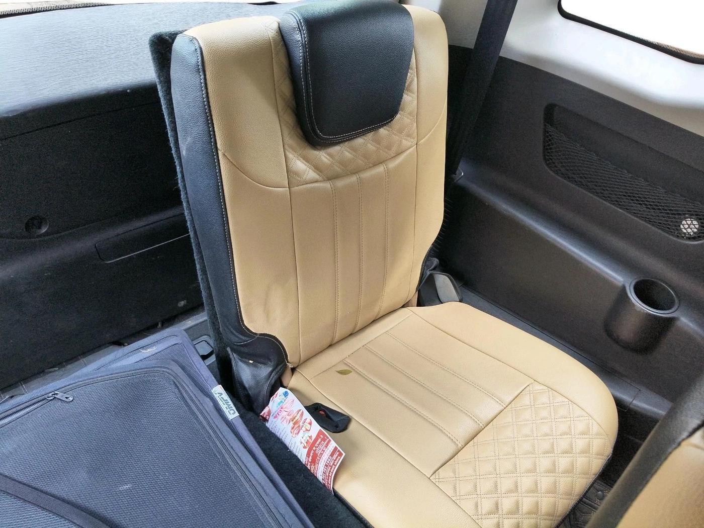 2019 Mahindra XUV500 W7, Diesel, Manual, 1,02,408 km, interior