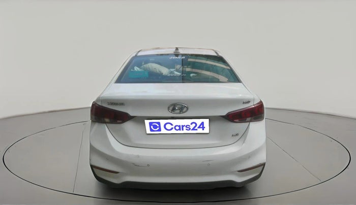 2017 Hyundai Verna 1.6 CRDI SX + AT, Diesel, Automatic, 87,425 km, exterior