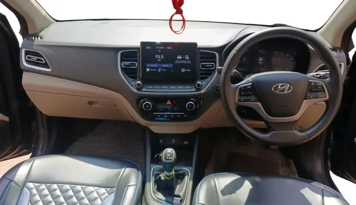 2022 Hyundai Verna SX 1.5 VTVT, Petrol, Manual, 10,252 km, interior