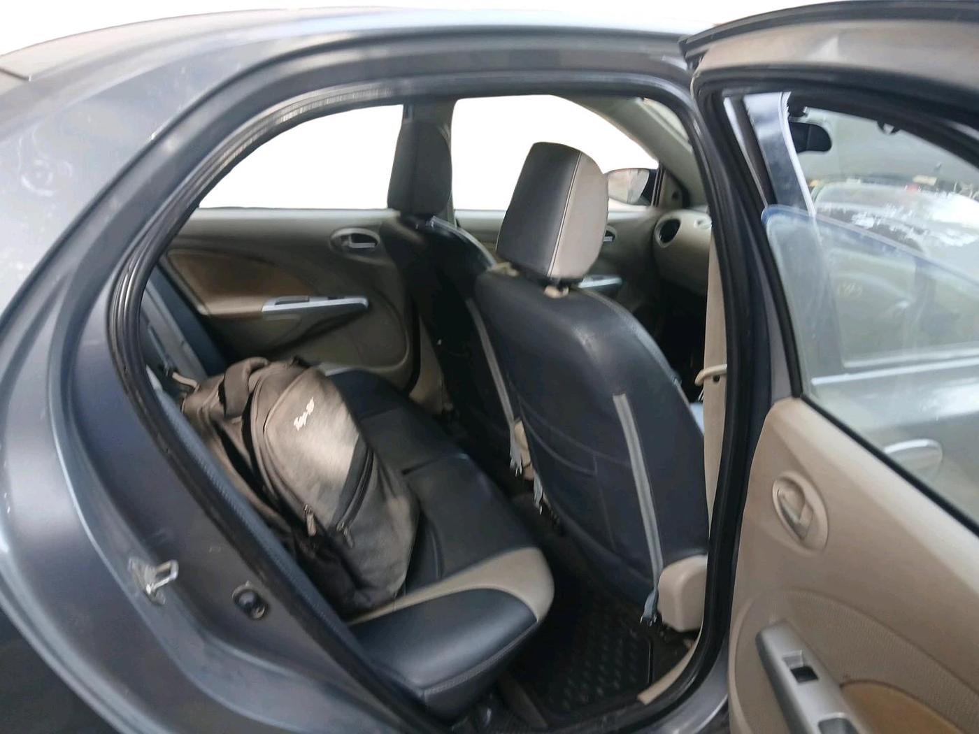2015 Toyota Etios G, Petrol, Manual, 69,992 km, interior