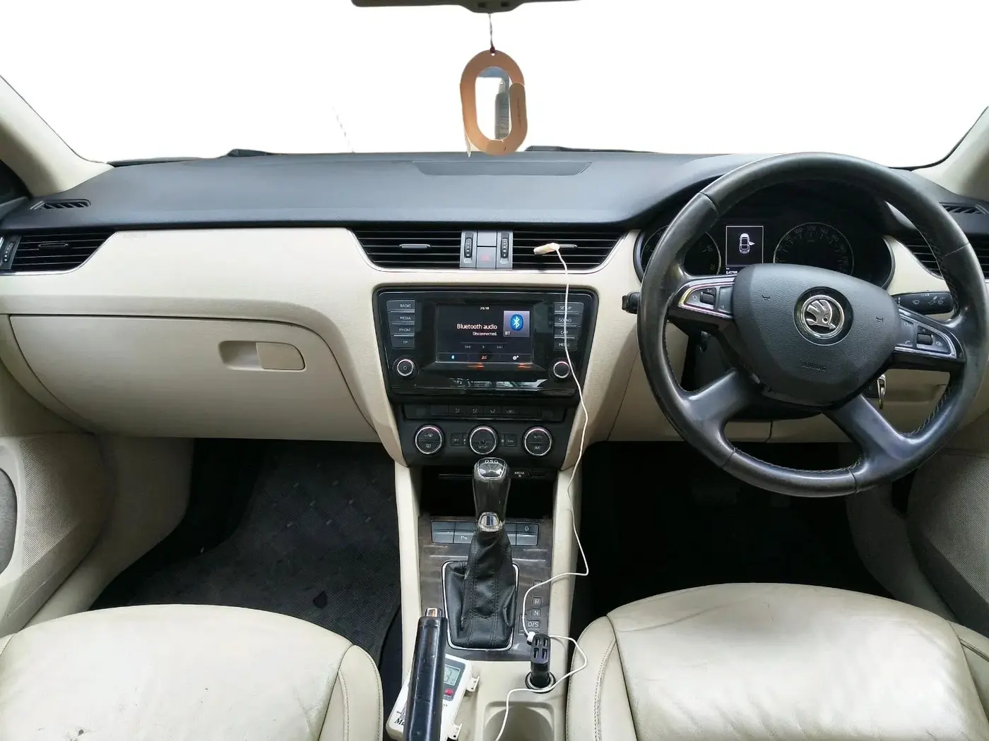 2014 Skoda Octavia ELEGANCE 1.8 TSI AT, Petrol, Automatic, 64,798 km, interior
