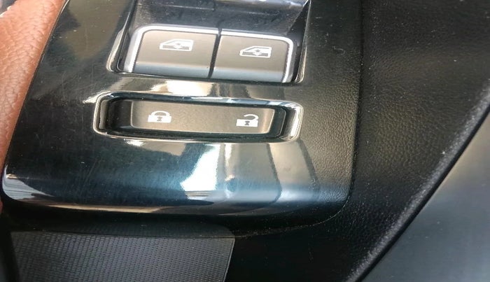 2021 MG HECTOR PLUS SHARP 1.5 PETROL TURBO DCT 6-STR, Petrol, Automatic, 31,411 km, interior