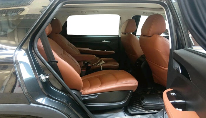 2021 MG HECTOR PLUS SHARP 1.5 PETROL TURBO DCT 6-STR, Petrol, Automatic, 31,411 km, interior