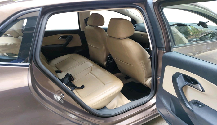 2016 Volkswagen Ameo HIGHLINE1.2L, Petrol, Manual, 20,334 km, interior