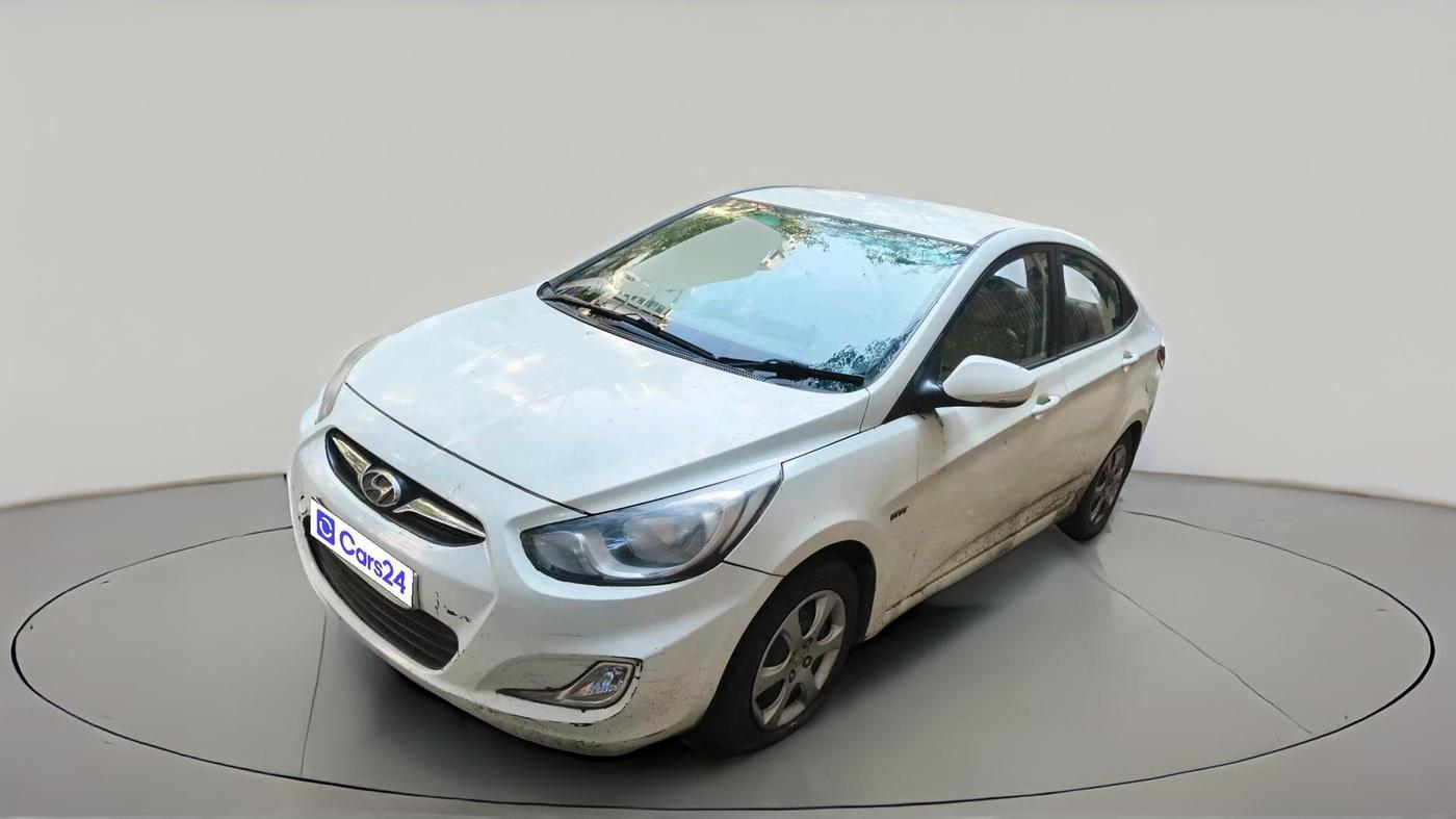 2011 Hyundai Verna FLUIDIC 1.6 VTVT EX, Petrol, Manual, 1,18,784 km, exterior