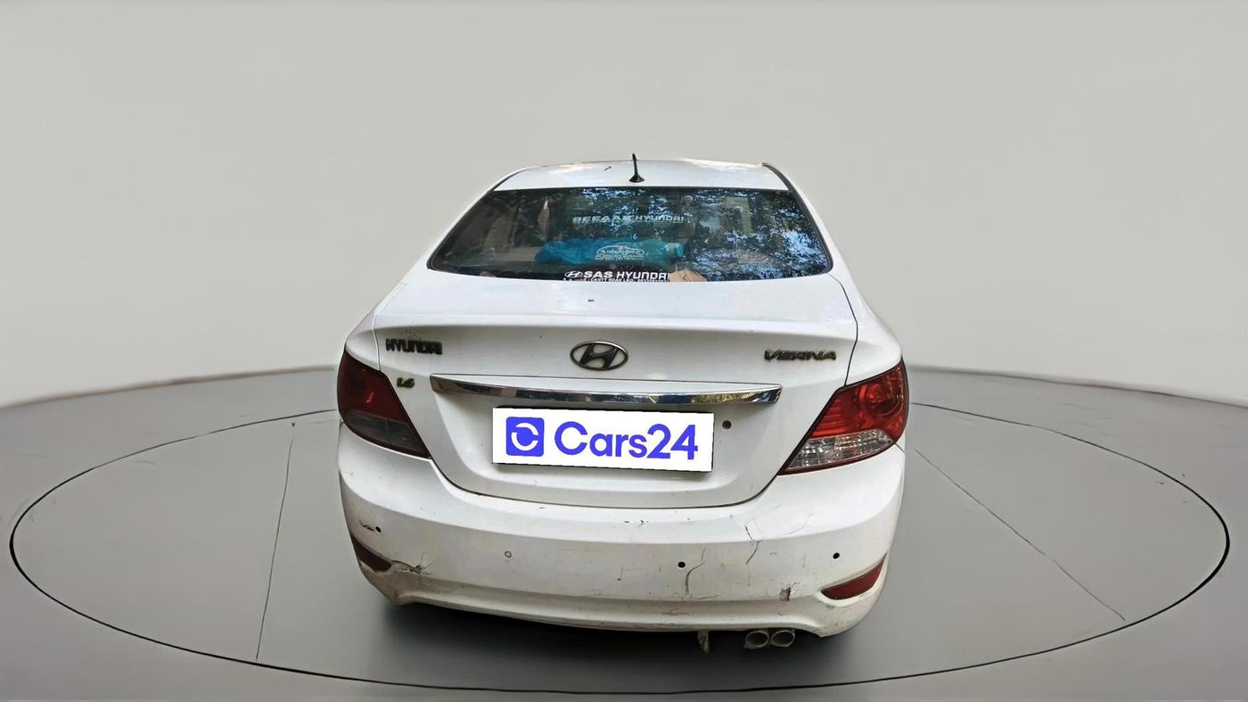 2011 Hyundai Verna FLUIDIC 1.6 VTVT EX, Petrol, Manual, 1,18,784 km, exterior