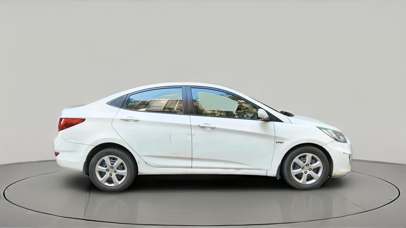 2011 Hyundai Verna FLUIDIC 1.6 VTVT EX, Petrol, Manual, 1,18,784 km, exterior