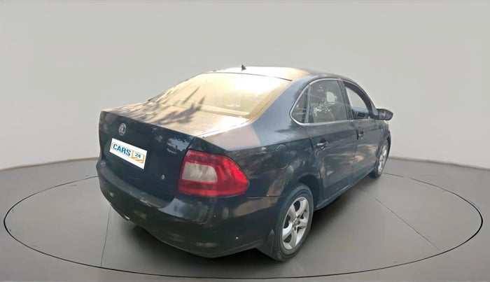 2013 Skoda Rapid ELEGANCE 1.6 TDI CR MT, Diesel, Manual, 2,55,961 km, exterior