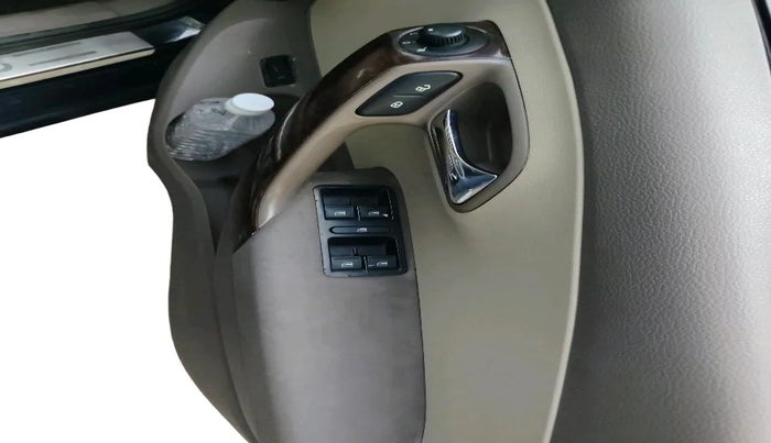 2013 Skoda Rapid ELEGANCE 1.6 TDI CR MT, Diesel, Manual, 2,55,961 km, interior