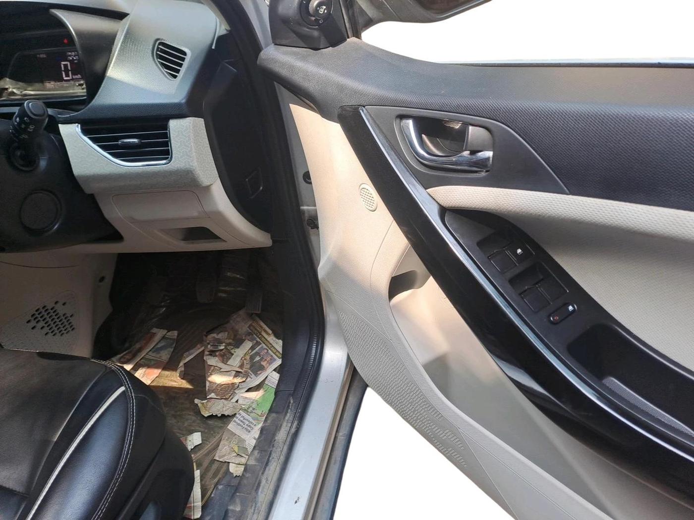 2020 Tata NEXON XZ PLUS (O) PETROL, Petrol, Manual, 22,251 km, interior