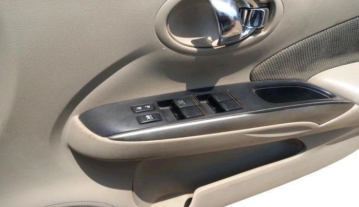 2014 Renault Scala RXL DIESEL, Diesel, Manual, 1,50,000 km, interior