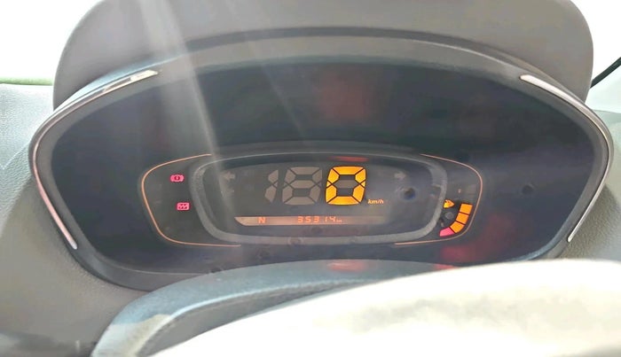 2017 Renault Kwid RXT 0.8, Petrol, Manual, 35,314 km, interior