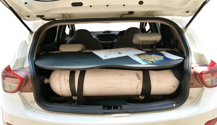 2013 Hyundai Grand i10 ASTA (O) 1.2 KAPPA VTVT, CNG, Manual, 68,227 km, exterior