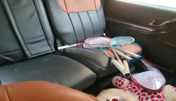 2011 Mahindra XUV500 W8 AWD, Diesel, Manual, 1,48,413 km, interior