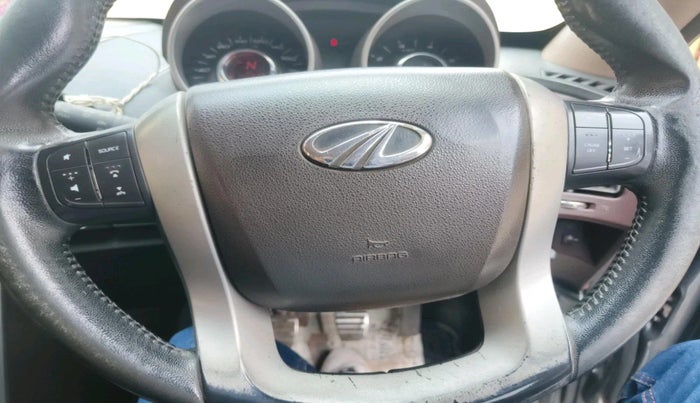 2011 Mahindra XUV500 W8 AWD, Diesel, Manual, 1,48,413 km, interior