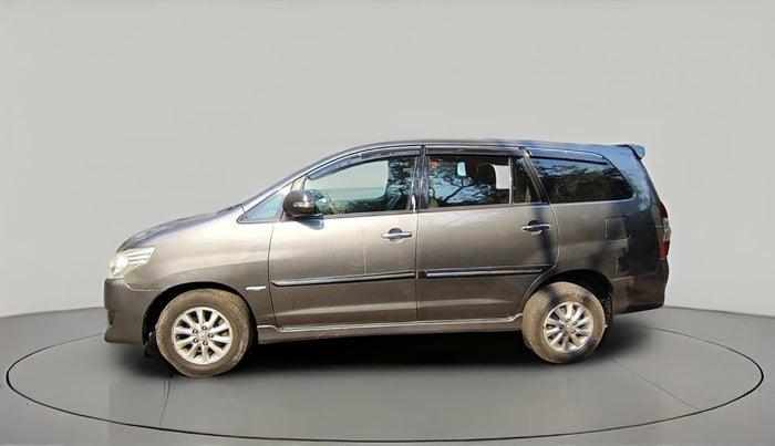 2012 Toyota Innova VX 2.5 7 STR, Diesel, Manual, 2,02,074 km, exterior