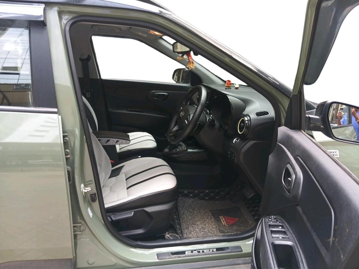 2024 Hyundai EXTER SX(O) CONNECT 1.2 AMT DUAL TONE, Petrol, Automatic, 13,265 km, interior