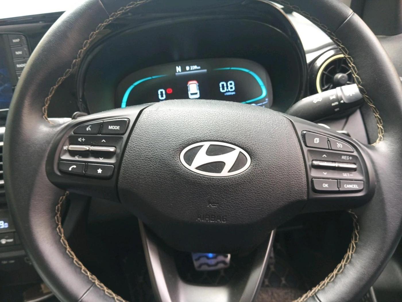 2024 Hyundai EXTER SX(O) CONNECT 1.2 AMT DUAL TONE, Petrol, Automatic, 13,265 km, interior