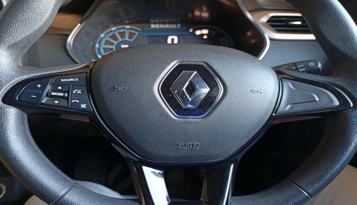 2022 Renault Kiger RXT (O) AMT DUAL TONE, Petrol, Automatic, 10,961 km, interior