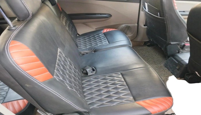 2022 Renault TRIBER RXZ, Petrol, Manual, 18,156 km, interior