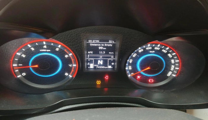 2021 Mahindra XUV300 W8(O) 1.2 PETROL DUAL TONE, Petrol, Manual, 74,998 km, interior