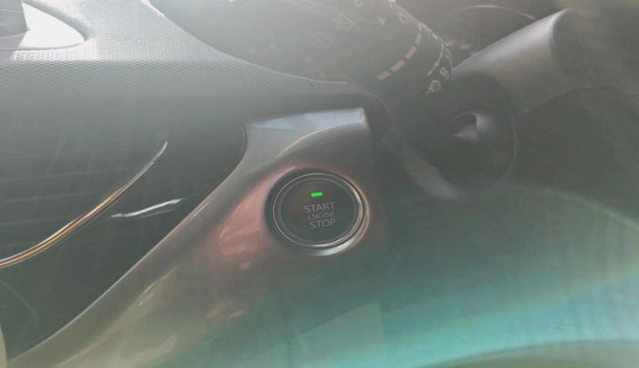 2018 Tata NEXON XZ PLUS PETROL, Petrol, Manual, 43,086 km, interior