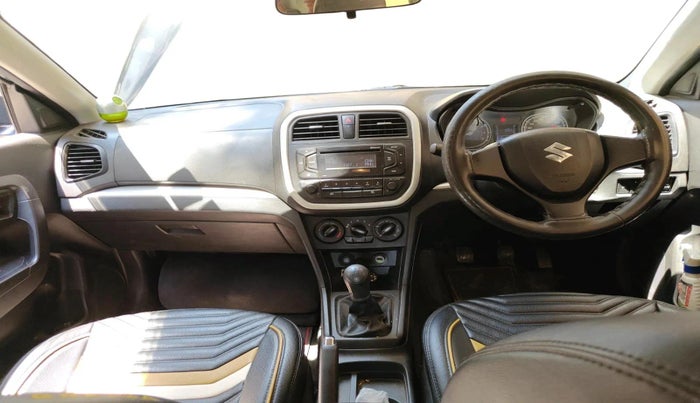 2021 Maruti Vitara Brezza LXI, Petrol, Manual, 60,402 km, interior