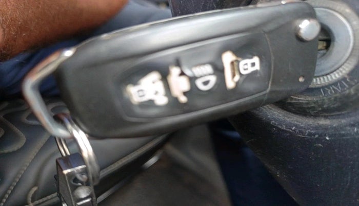 2019 Tata NEXON XM PETROL, CNG, Manual, 76,069 km, interior