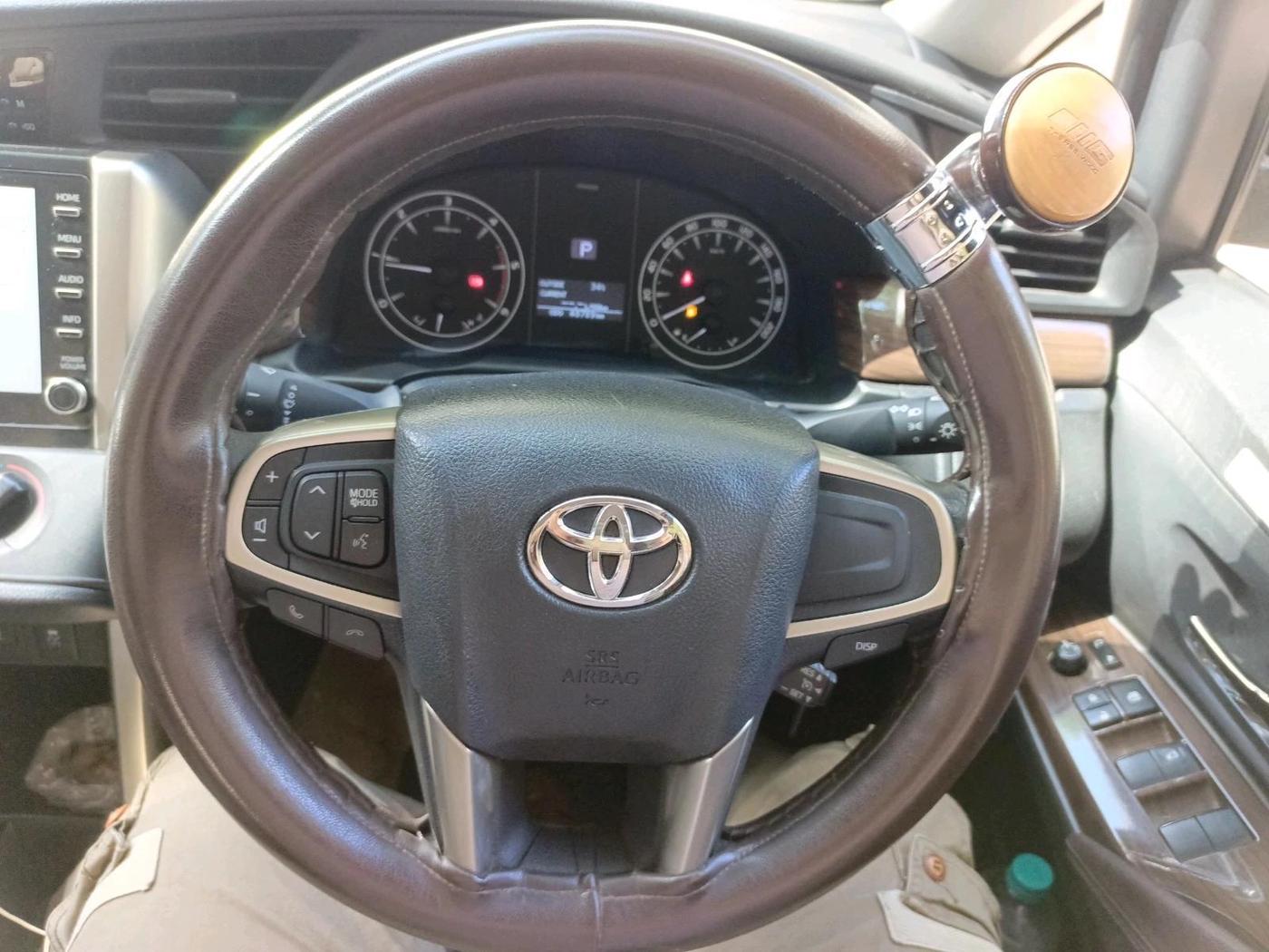 2022 Toyota Innova Crysta 2.4 GX AT 7 STR, Diesel, Automatic, 48,795 km, interior