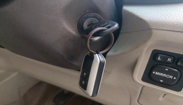 2008 Toyota Corolla Altis G PETROL, Petrol, Manual, 1,40,223 km, interior