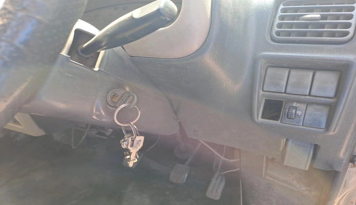 2011 Maruti Eeco 7 STR, Petrol, Manual, 1,88,424 km, interior