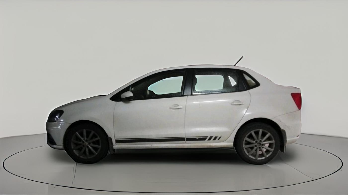 2019 Volkswagen Ameo HIGHLINE PLUS 1.5L AT 16 ALLOY, Diesel, Automatic, 1,10,215 km, exterior