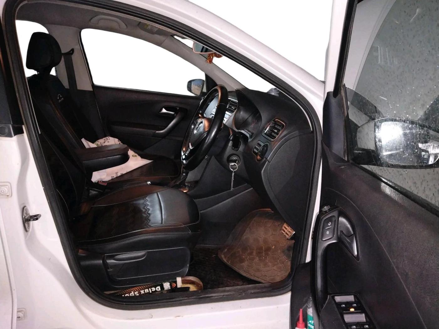 2019 Volkswagen Ameo HIGHLINE PLUS 1.5L AT 16 ALLOY, Diesel, Automatic, 1,10,215 km, interior