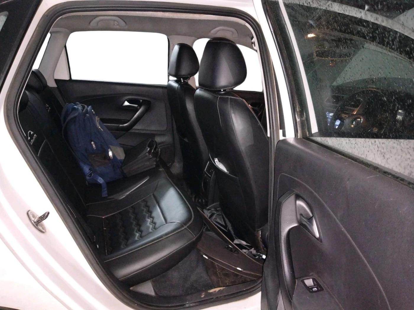 2019 Volkswagen Ameo HIGHLINE PLUS 1.5L AT 16 ALLOY, Diesel, Automatic, 1,10,215 km, interior