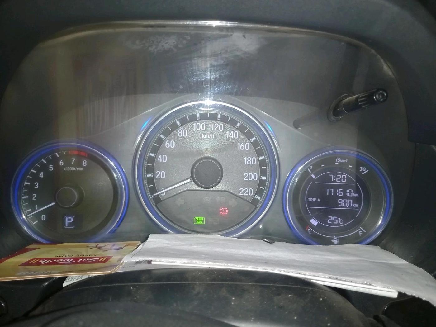 2015 Honda City 1.5L I-VTEC VX CVT, CNG, Automatic, 1,71,610 km, interior