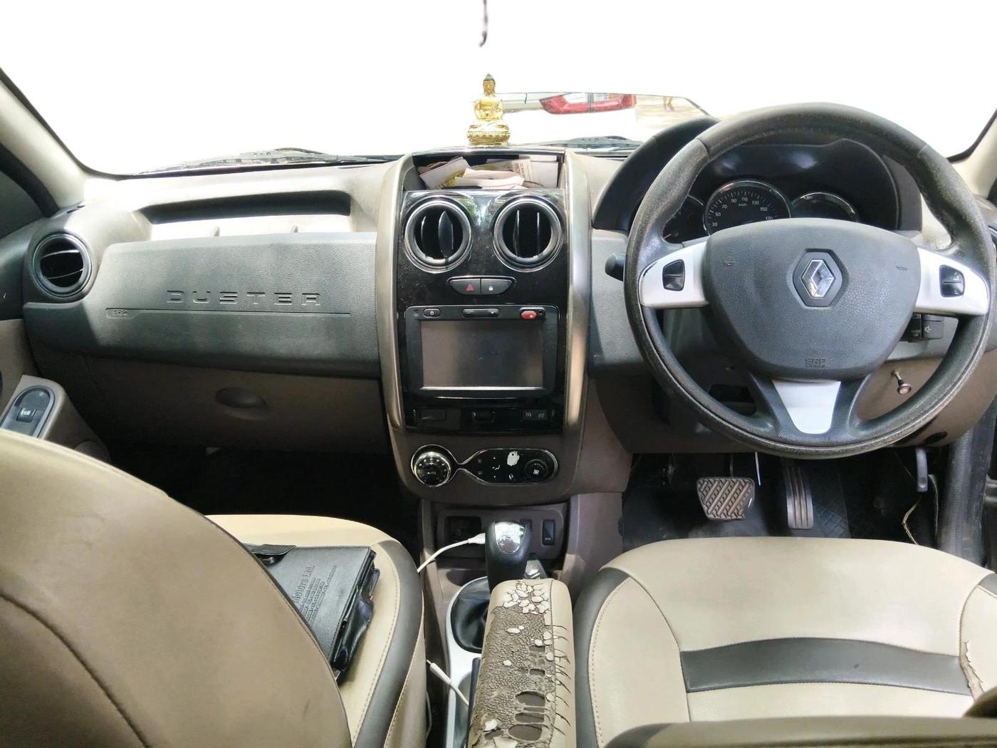 2016 Renault Duster 110 PS RXZ 4X2 AMT DIESEL, Diesel, Automatic, 1,27,566 km, interior