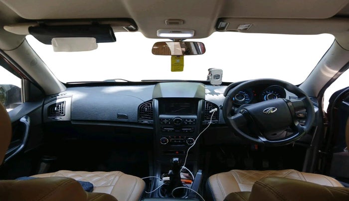2019 Mahindra XUV500 W5, Diesel, Manual, 96,531 km, interior