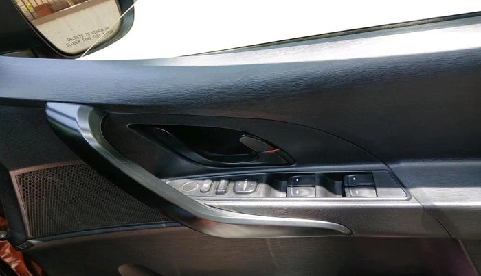 2019 Mahindra XUV500 W5, Diesel, Manual, 96,531 km, interior