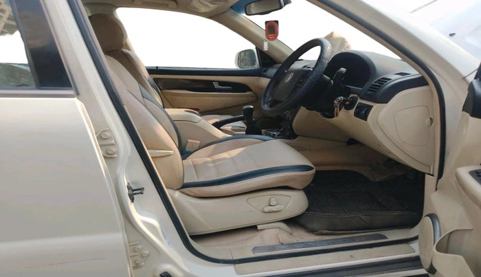 2014 Ssangyong Rexton RX 6, Diesel, Manual, 67,662 km, interior