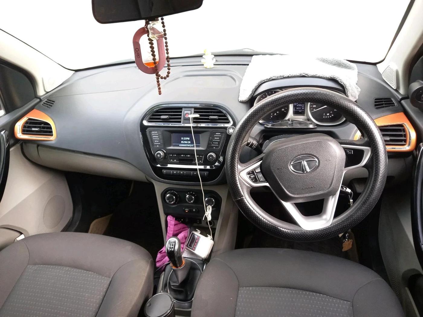 2017 Tata Tiago XZ PETROL, CNG, Manual, 1,23,522 km, interior