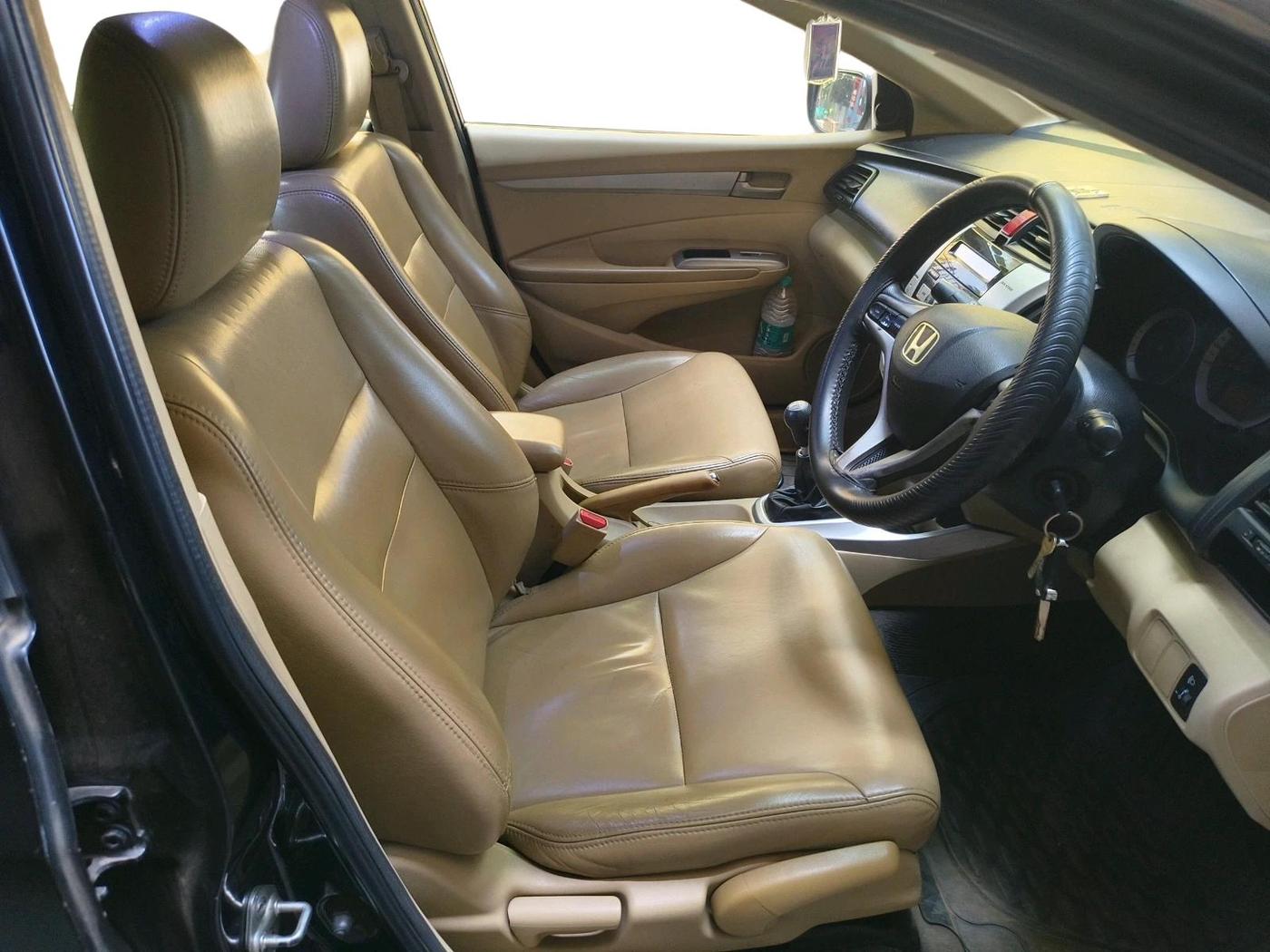 2011 Honda City 1.5L I-VTEC V MT, Petrol, Manual, 1,11,899 km, interior