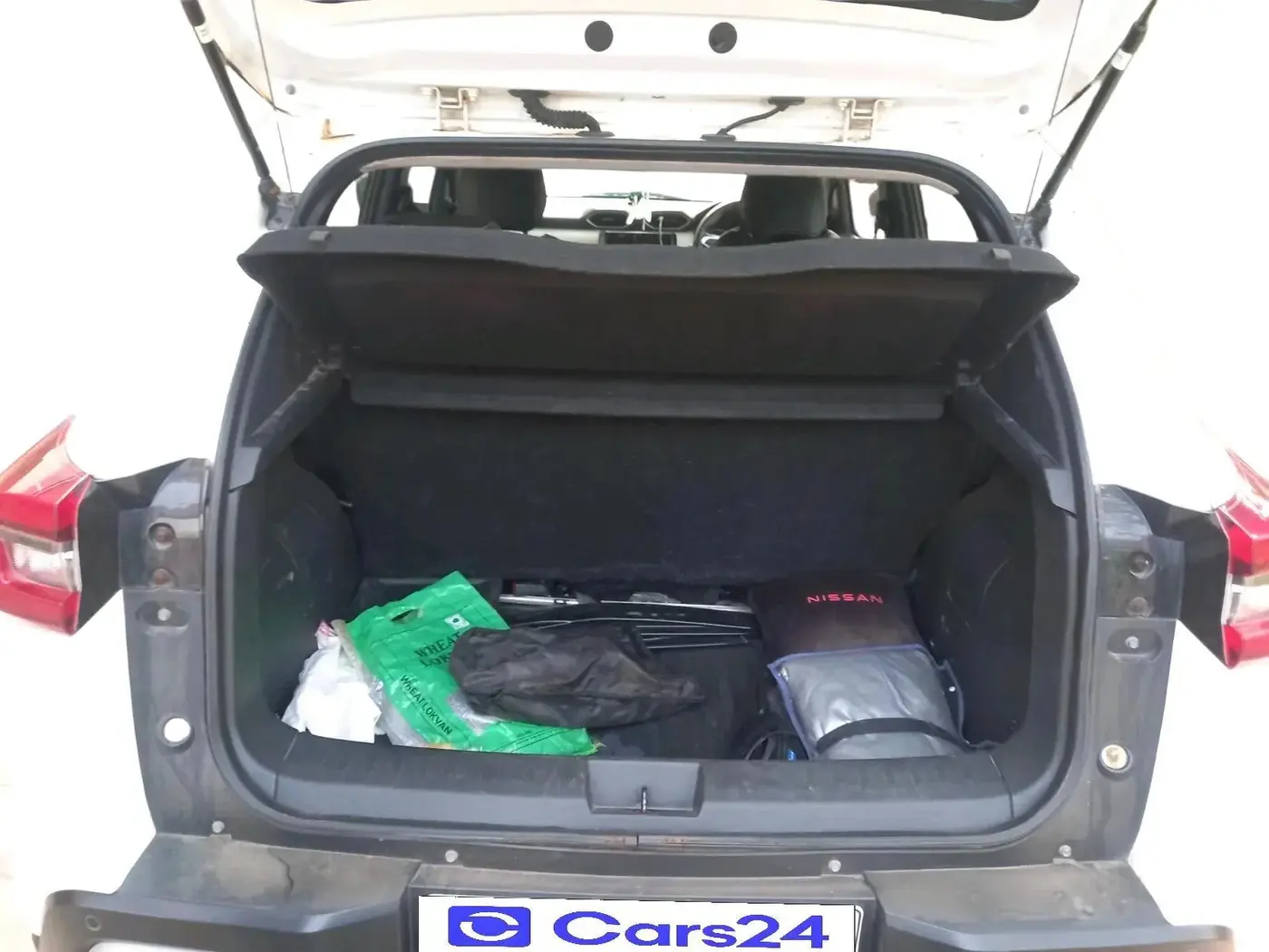 2022 Nissan MAGNITE XE, Petrol, Manual, 26,581 km, exterior
